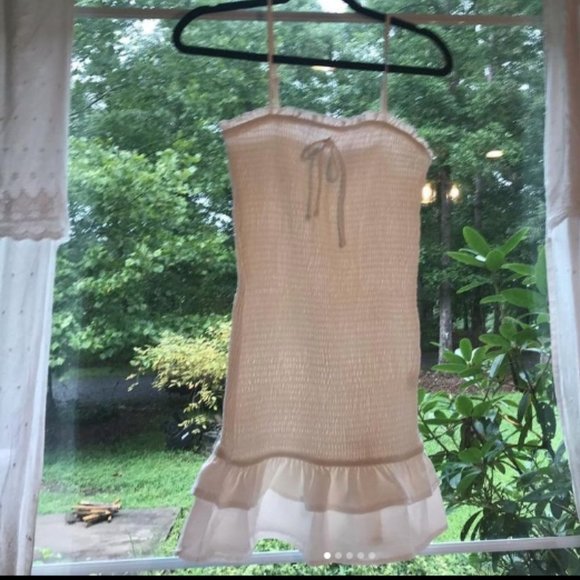 White Summer/Spring Dress Tight Fitting - Picture 1 of 5